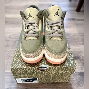 NIB Air Jordan 3 Retro sneakers Olive- 5.5Y